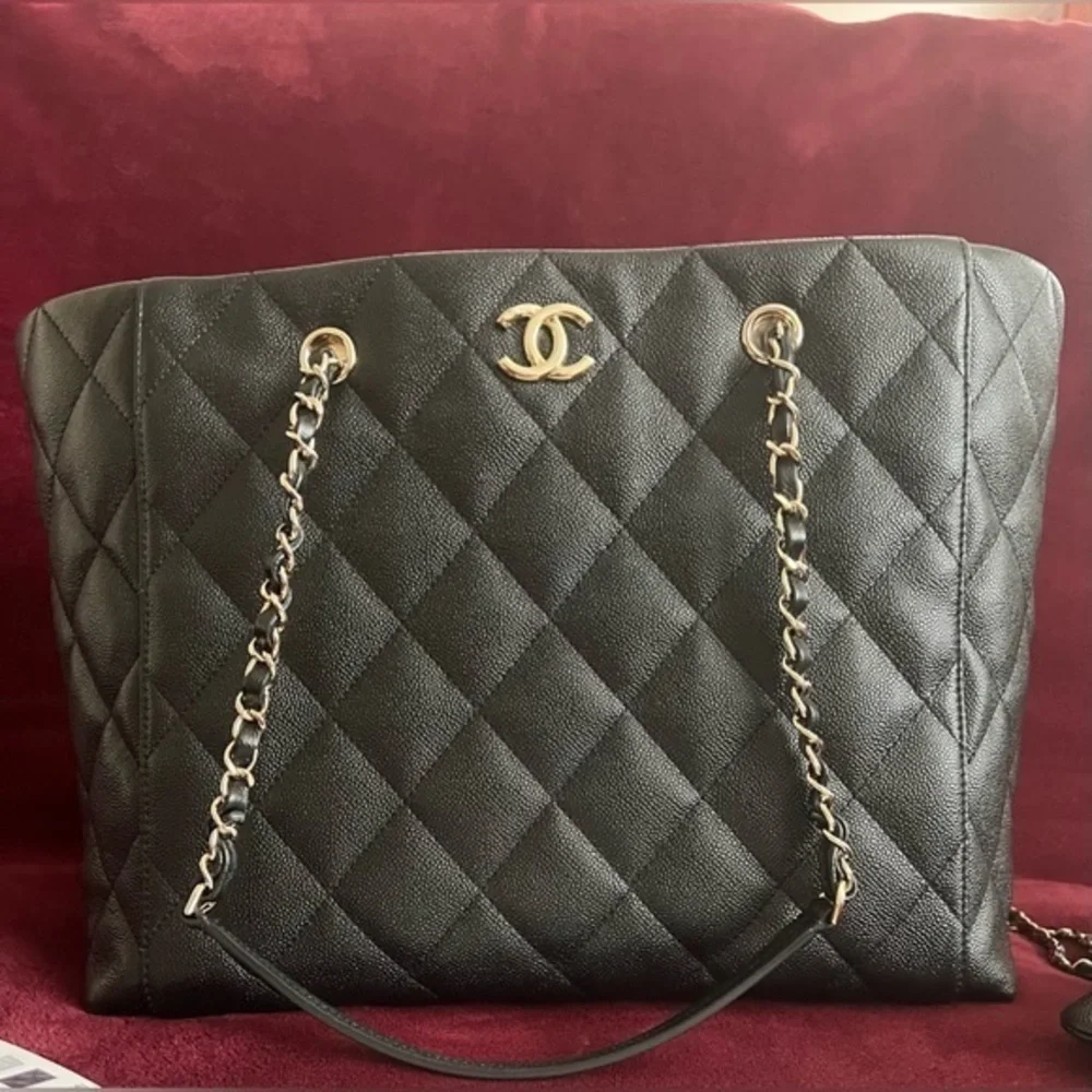 CHANEL• 23P Large Shopping‎ Tote like new full set